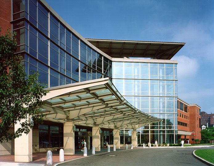 Magee Womens Hospital of UPMC, Womancare Oakland