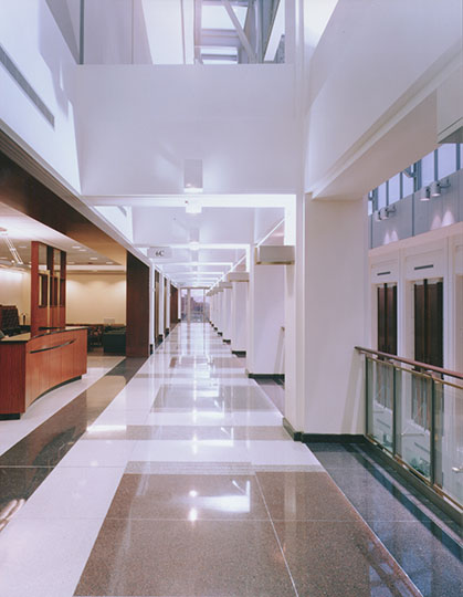 University of Chicago Medical Center, Duchossois Center for Advanced Medicine